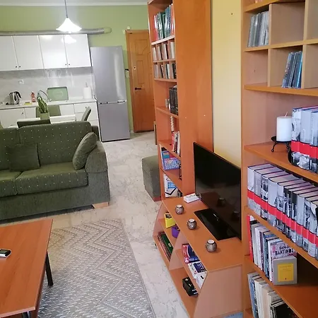 Apartamento το σπίτι του στράτου στη θεσσαλονίκη- Stratos' In *