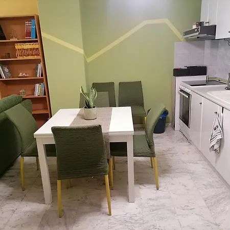 το σπίτι του στράτου στη θεσσαλονίκη- Stratos' In Thessalonique